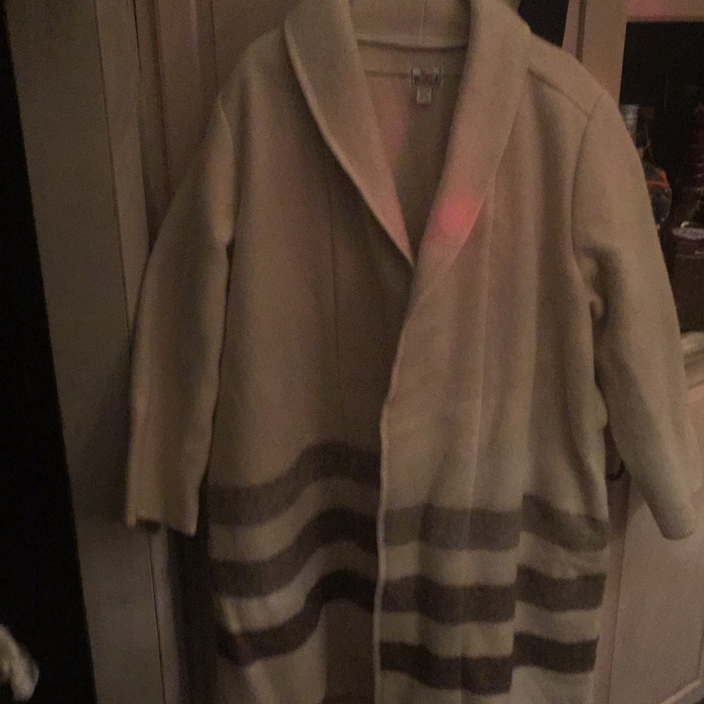 BN Womans Woolrich TAN wrap coat USA